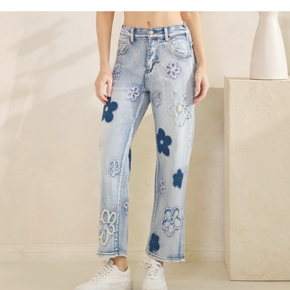 Oli & Hali Floral Embroidered Denim Jeans